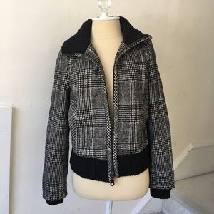 SOLD 🖤 Zara 💙 Grey Check Tweed Bomber